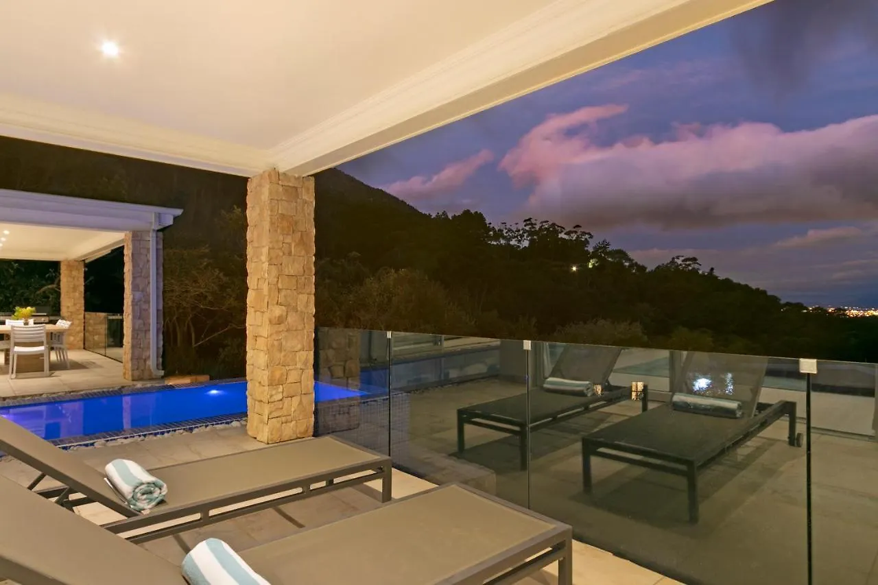 Luxury Serviced Mountain Villa In Constantia Cape Town