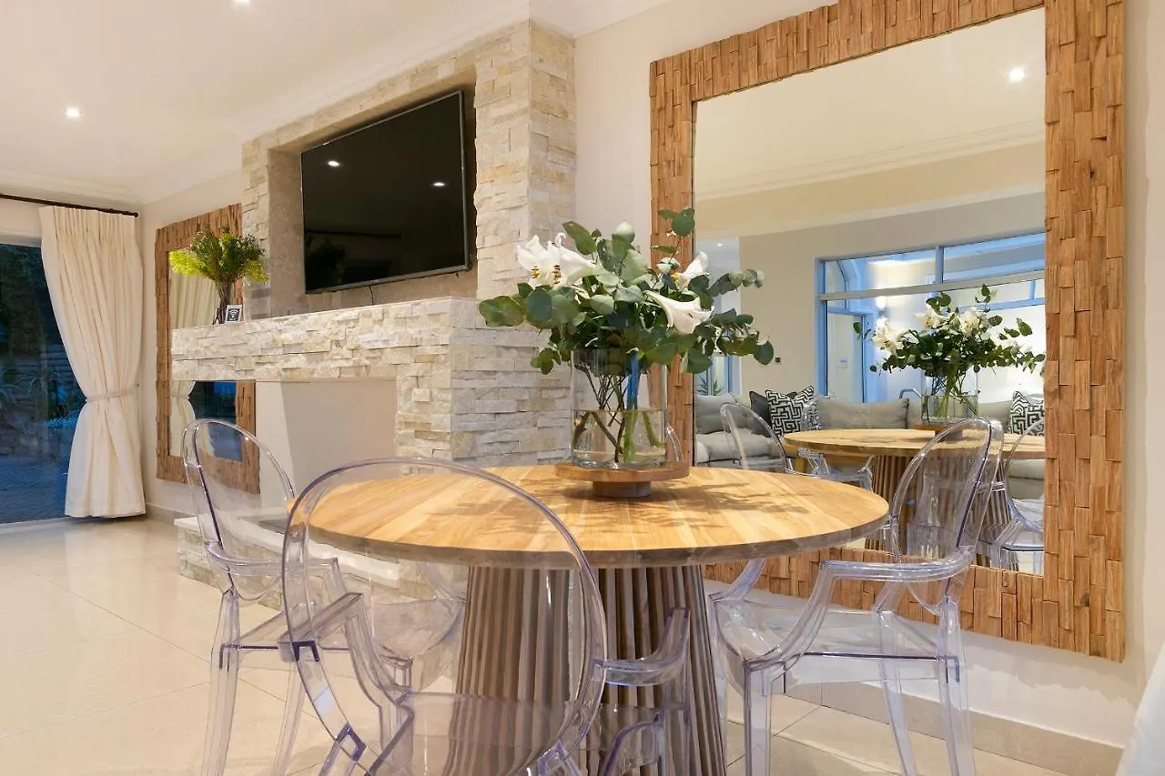 Luxury Serviced Mountain Villa In Constantia Cape Town South Africa