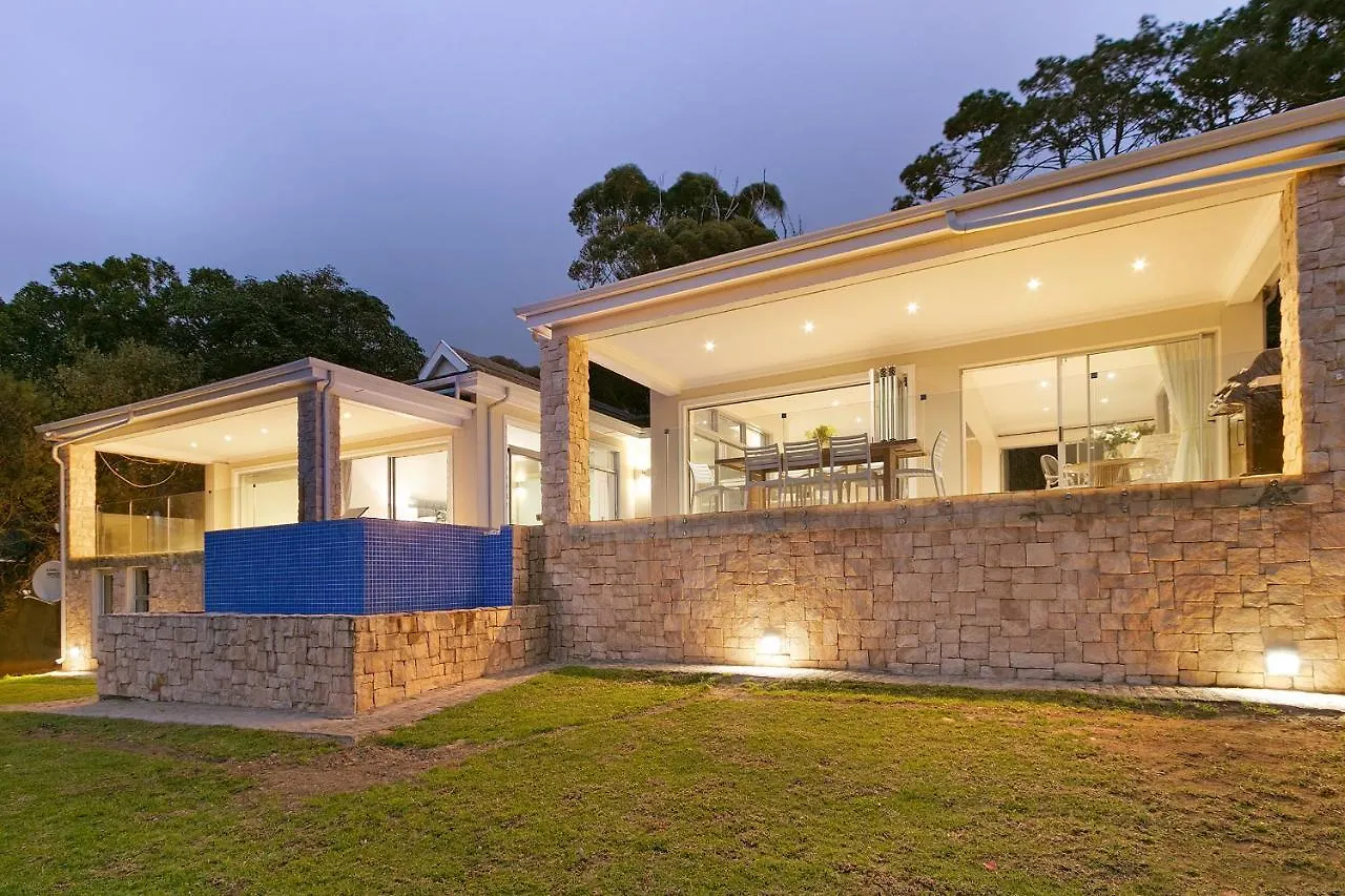 Luxury Serviced Mountain Villa In Constantia location